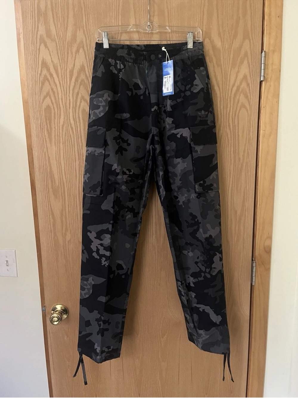 Adidas Graphics Camo Cargo Pants Straight Leg Mens Small Black Gray